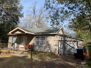 302 4th Ave, Chickasaw, AL 36611