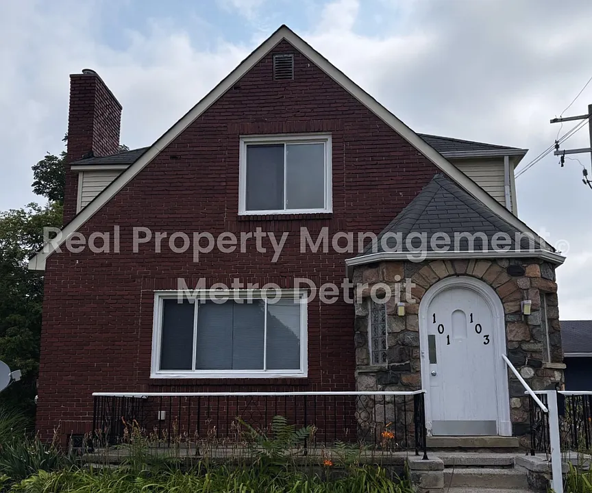 101 S Jessie St