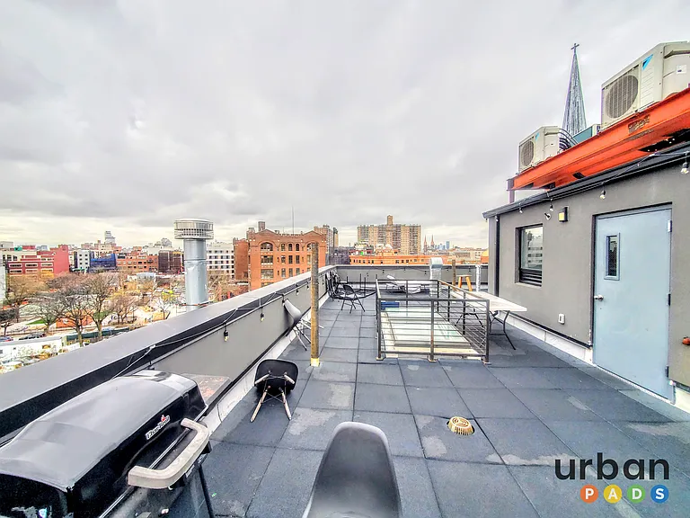 698 Flushing Ave #2R — Photo 12