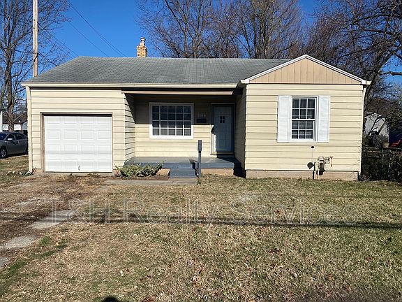 2nd image of 1816 E 52nd St