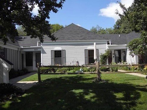 1st image of 2217 Edington Dr SE