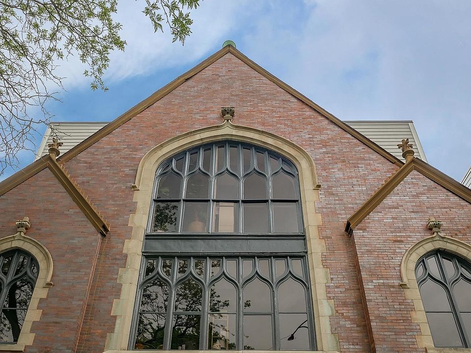 Exterior - units windows are on the right