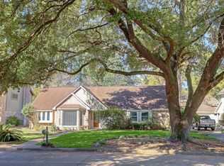 1110 Tuliptree Ln, Houston, TX 77090