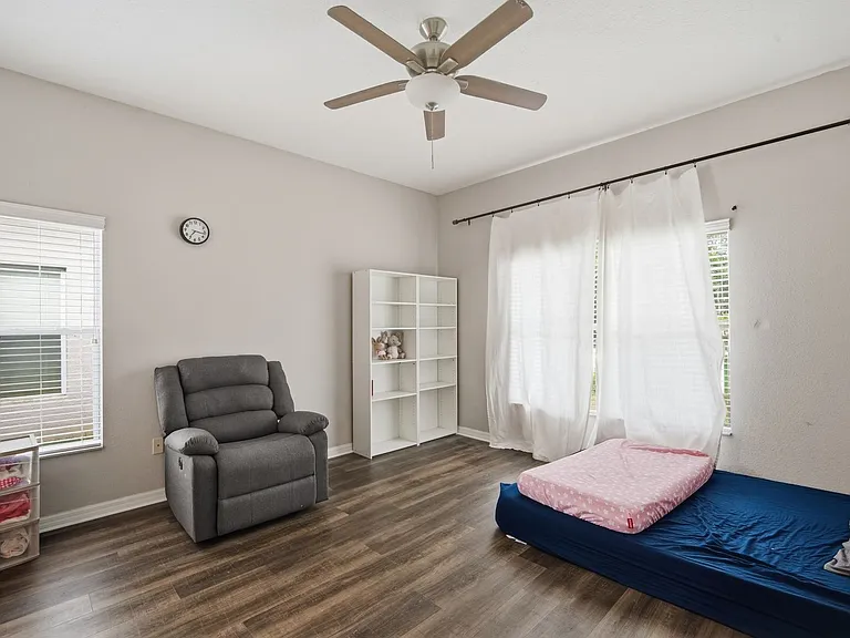 9821 Jasmine Brook Cir — Photo 17