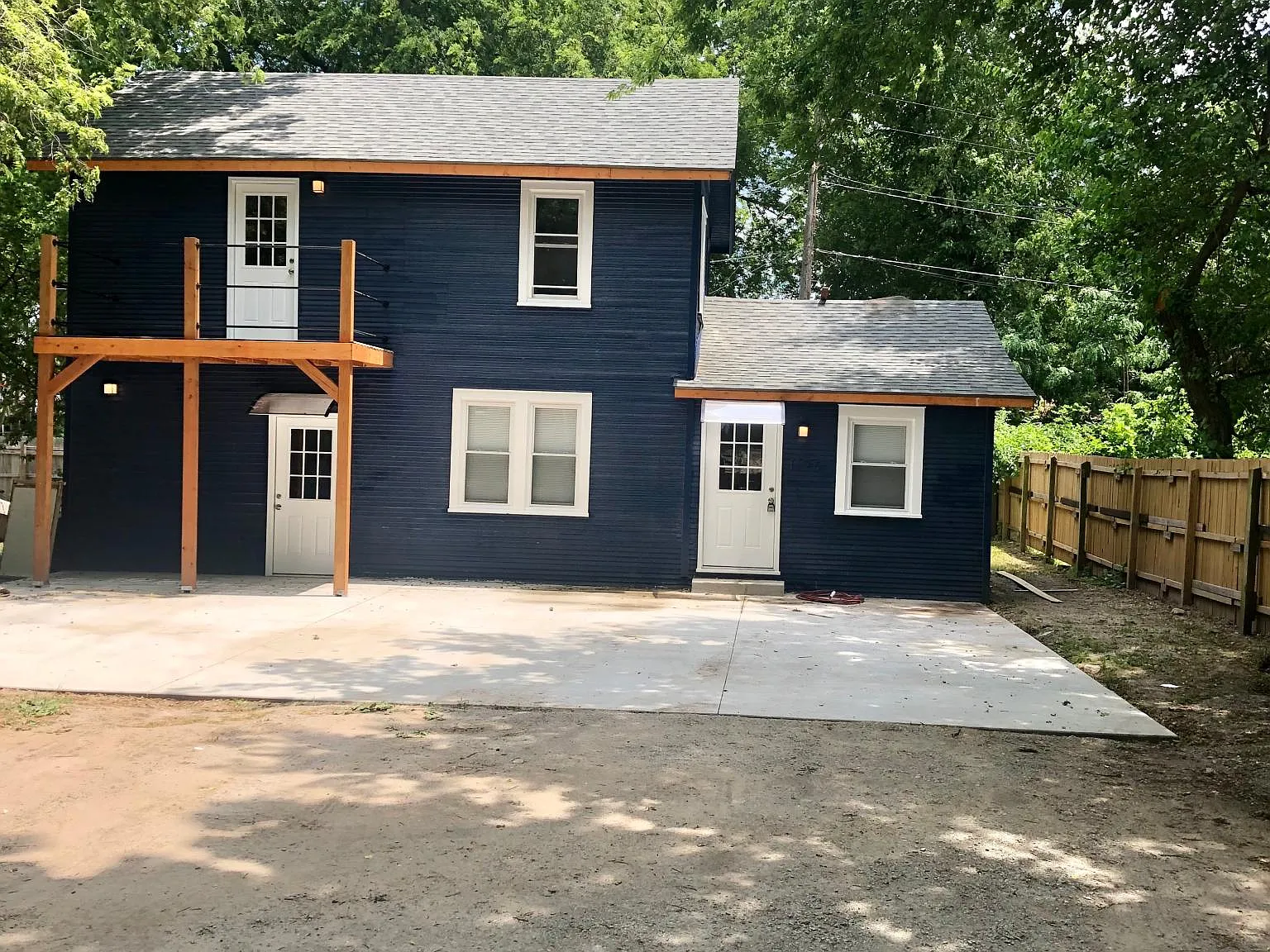 1125 S Yorktown Ave — Photo 1