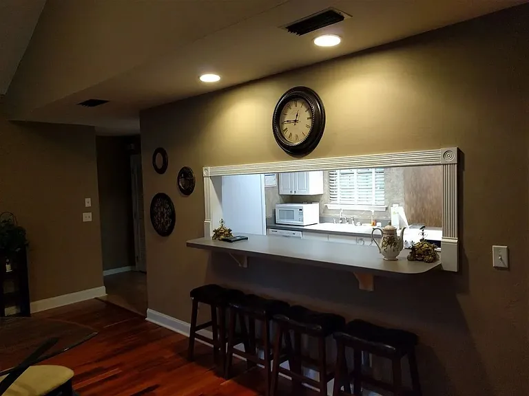 3711 Longchamp Cir — Photo 14