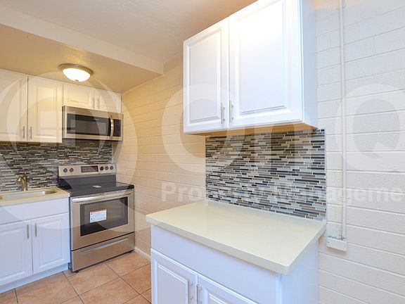 3rd image of 604 S Roosevelt St APT 6