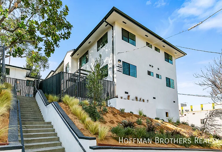 225 Lucas Ave #1 — Photo 8