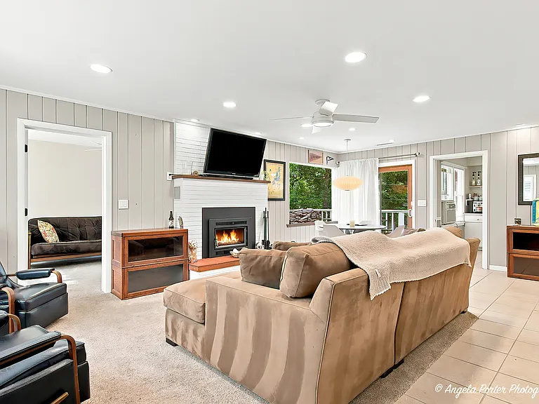 2904 Wooded Ln — Photo 2