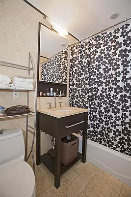 Rented by BLU Real Estate | media 21