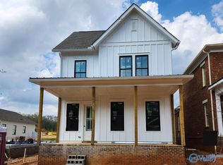 16 Weybosset St NW, Huntsville, AL 35806