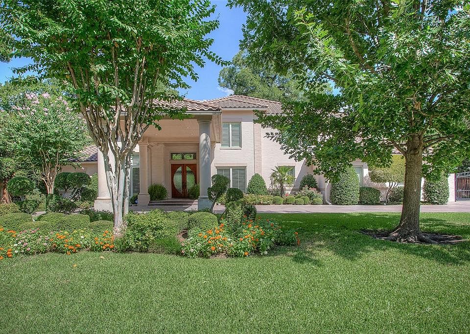 1st image of 4904 Bellaire Dr S