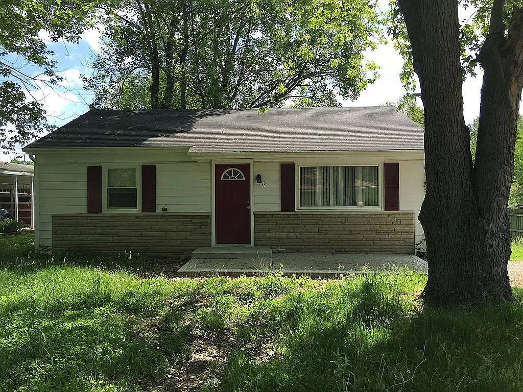 812 Knob Hill Dr photo 1
