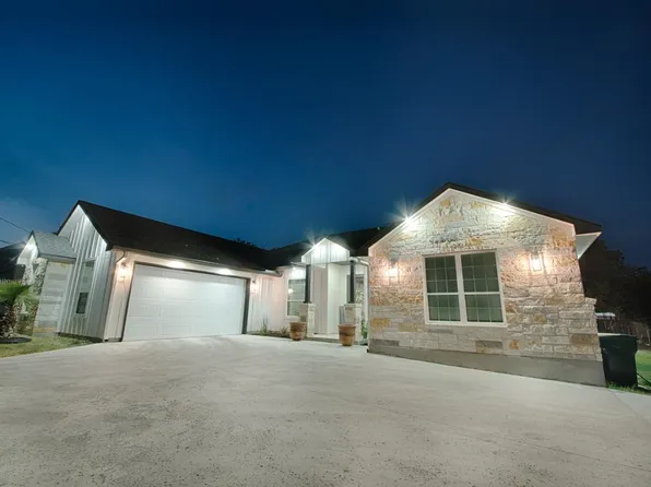 235 E Bluebriar Drive, Granite Shoals, TX 78654