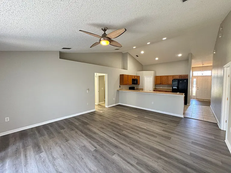639 Bittern Ct — Photo 22