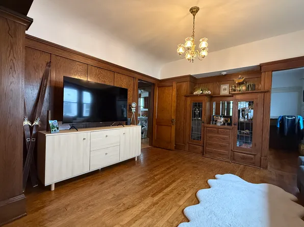 1610 N 48th St, Milwaukee, WI 53208