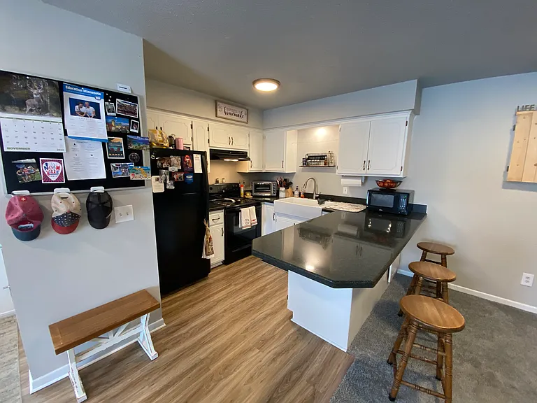 813 Welter Rd SE — Photo 3