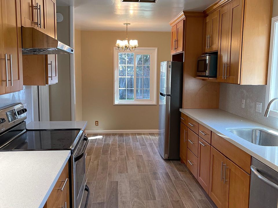 1st image of 10554 Lonna Ln