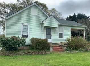 110 Murphy Dr, Starr, SC 29684