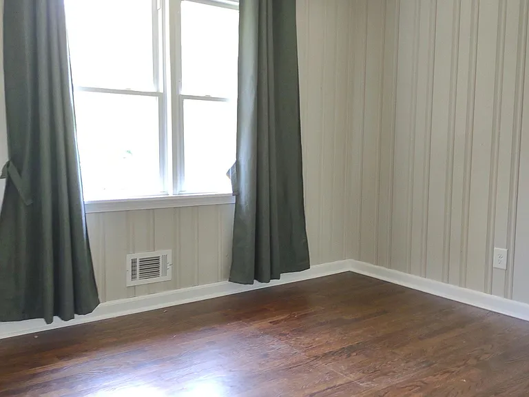 2510 Miriam Ln — Photo 14