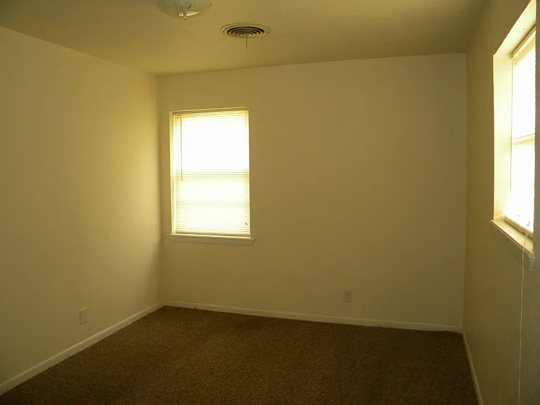4106 Aspen St — Photo 3