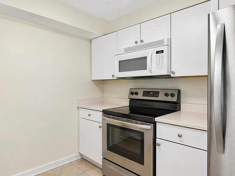 170 Gore St #111 — Photo 4