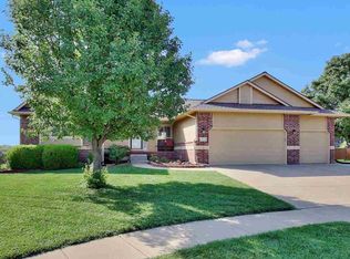 1737 E Pine Grove Ct, Derby, KS 67037
