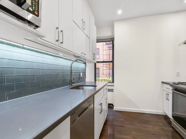 3420 83rd St APT 1G, Flushing, NY 11372