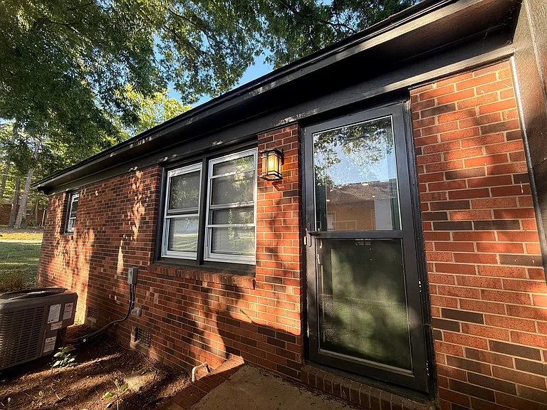 605 Lake Dr — Photo 28