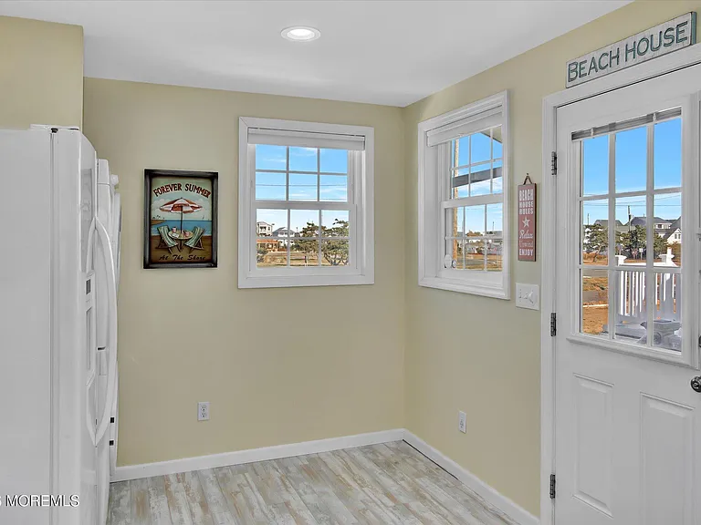 222 Hiering Ave — Photo 10