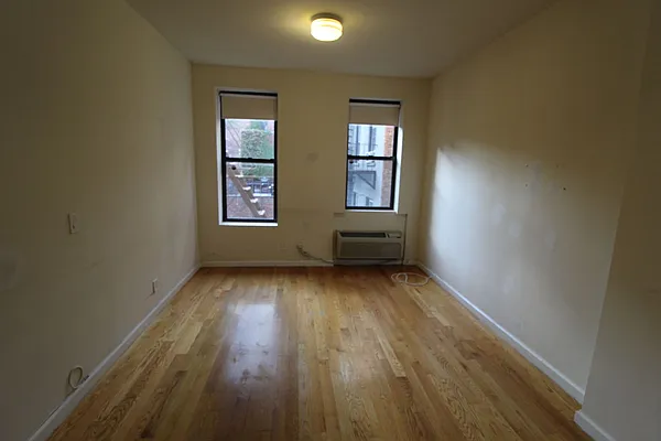 Rented by ELK Investors | media 22