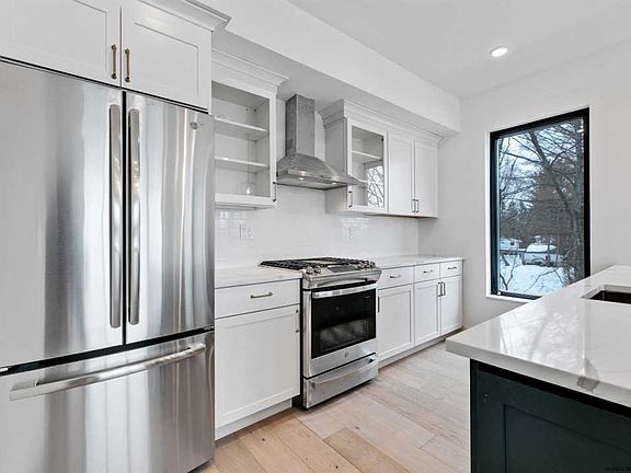 3rd image of 116 West Ave #303