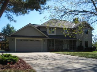 S73W14137 Woods Rd, Muskego, WI 53150