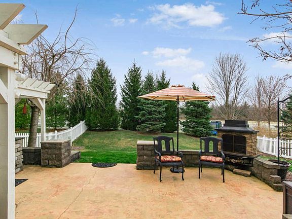 3rd image of 1262 Carnoustie Cir