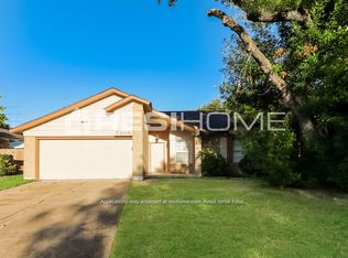 7206 Camino Verde Dr, Houston, TX 77083