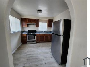 4000 San Carlos Way #B, Sacramento, CA