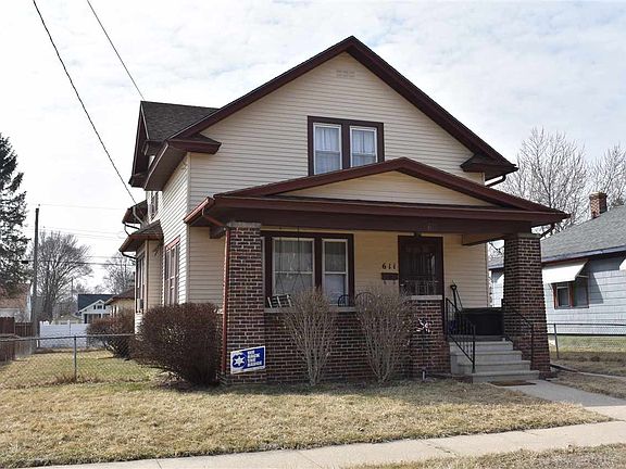 2nd image of 611 N Palm St