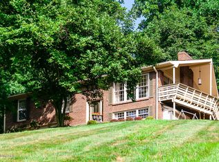 1210 Quaker Ct, Louisville, KY 40214