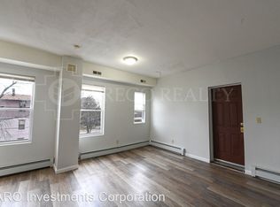 77 Green St #773, Hartford, CT 06120