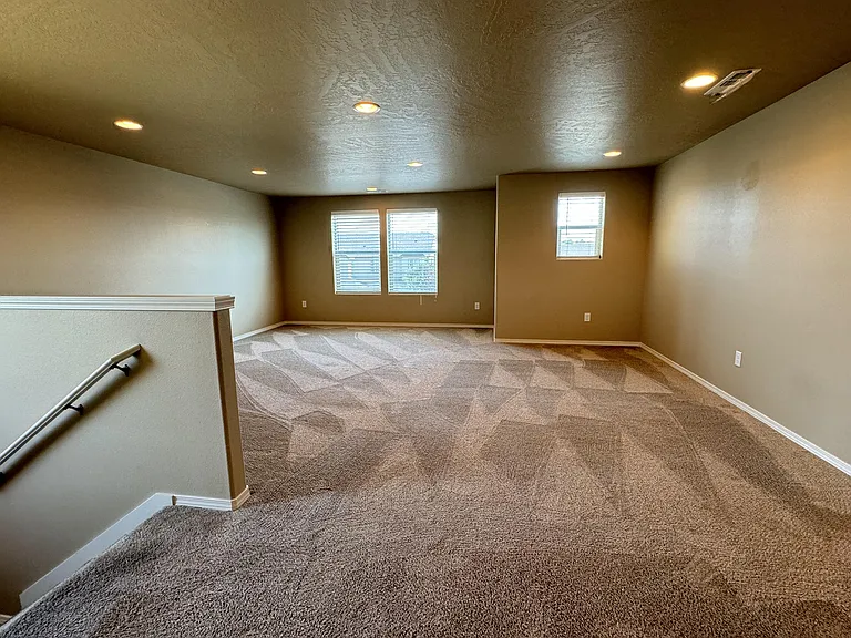 2925 Cashmere Dr — Photo 7