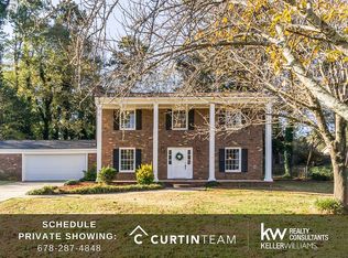 1060 Tuxedo Dr, Roswell, GA 30075