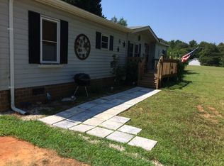 2859 Kingsburry Rd, Clover, SC 29710