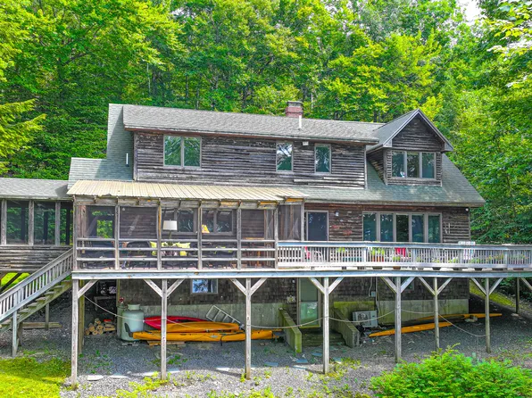 145 Spring Valley Road, Raymond, ME 04071