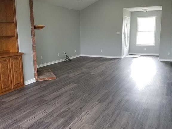 2nd image of 326 E Preston Gln