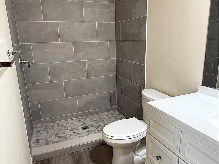 2210 Clark Ln #2 — Photo 6