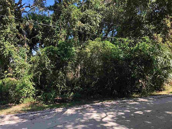5th image of 1 Elizabeth Dr E