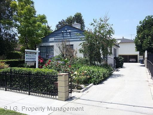 1st image of 921 W Clark Ave