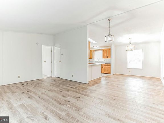 4th image of 48123 Peachtree Way