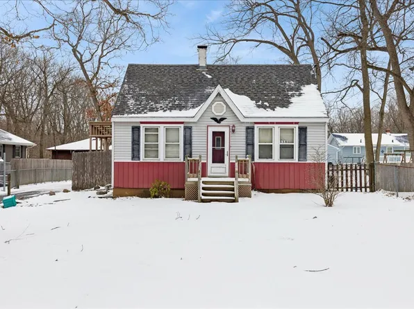 338 College Ave, Winthrop Harbor, IL 60096