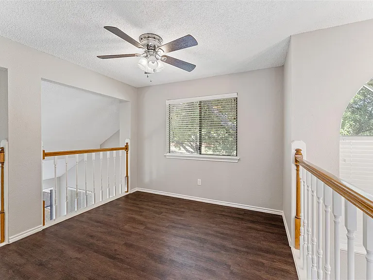 11831 Meadowchase Dr — Photo 18